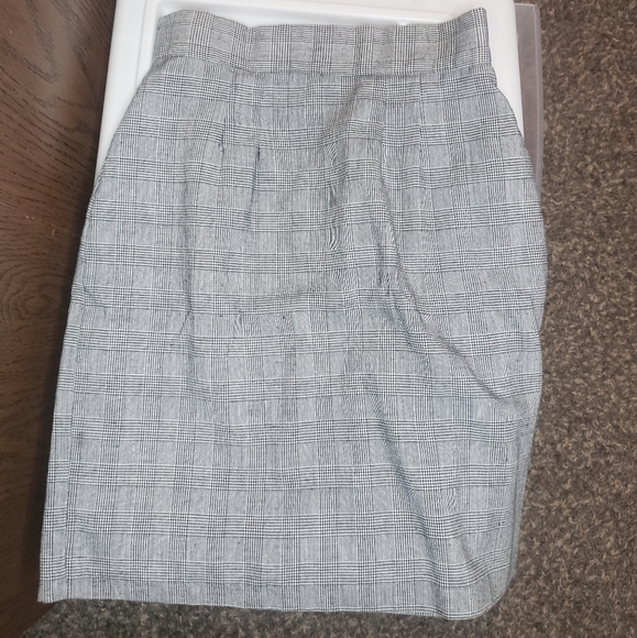Small tomboy plaid skirt - Picture 1 of 2